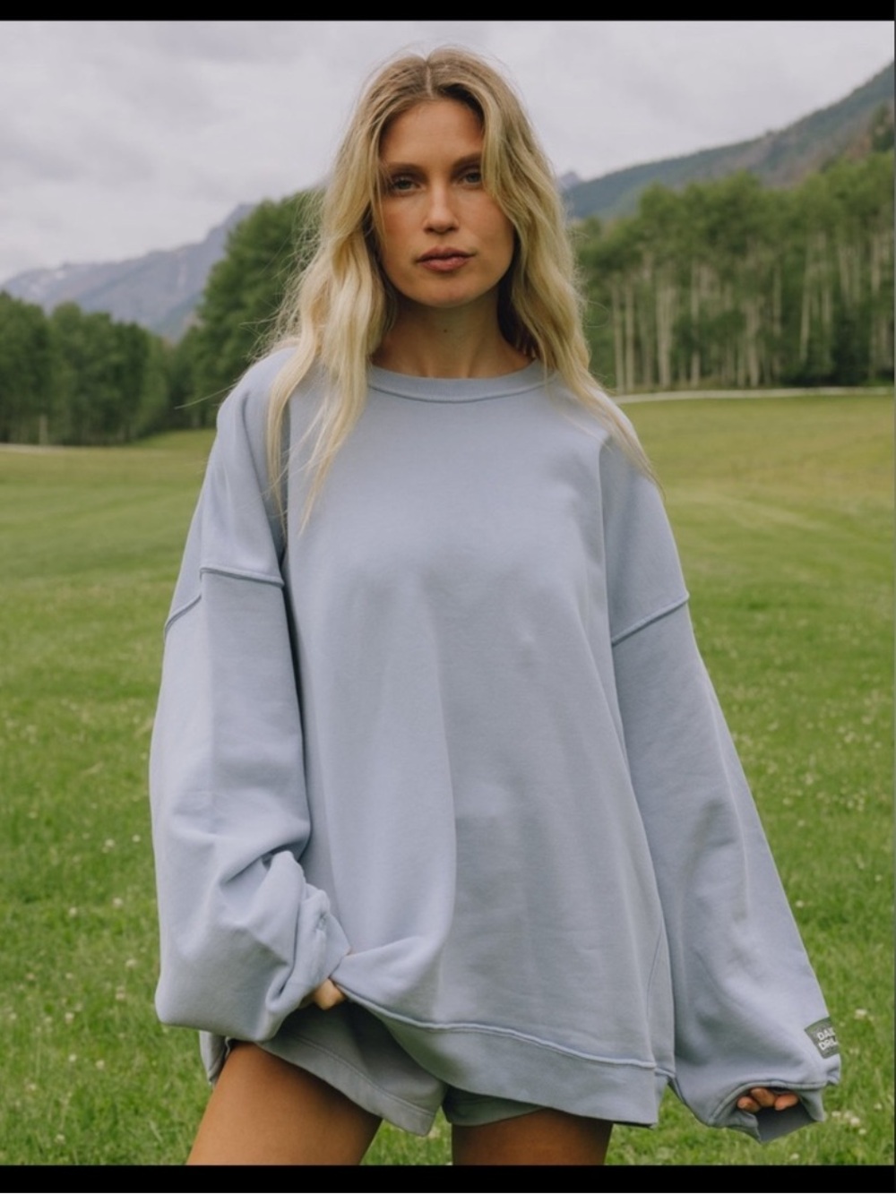 Daily Drills Unisex Oversized Crew - Sunbleached
Mist Sz XS/S Condition FAIR